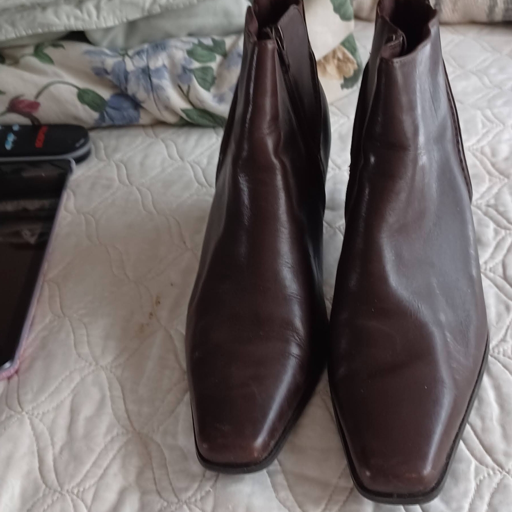 Classic Brown Leather Chelsea Ankle Boots